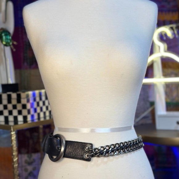 Levi's Accessories - Vintage Levi’s Chain and Genuine Leather Black Belt